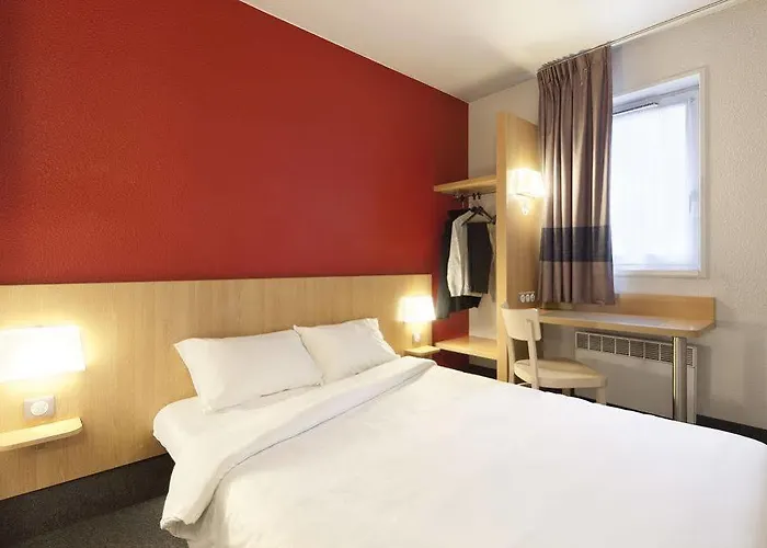Mulhouse Ile Napoleon 酒店 2*